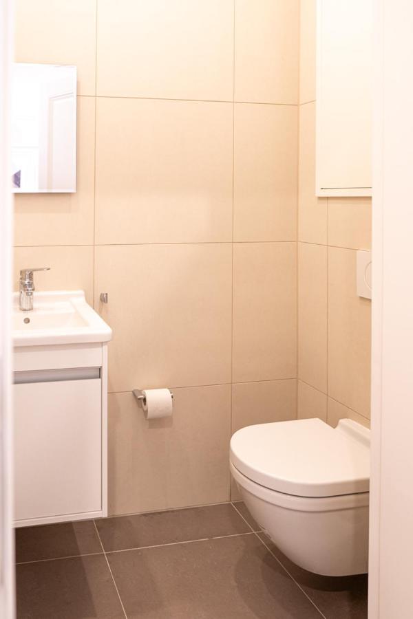 Modern 3 Room Apartment In A Prime Location فيينا المظهر الخارجي الصورة